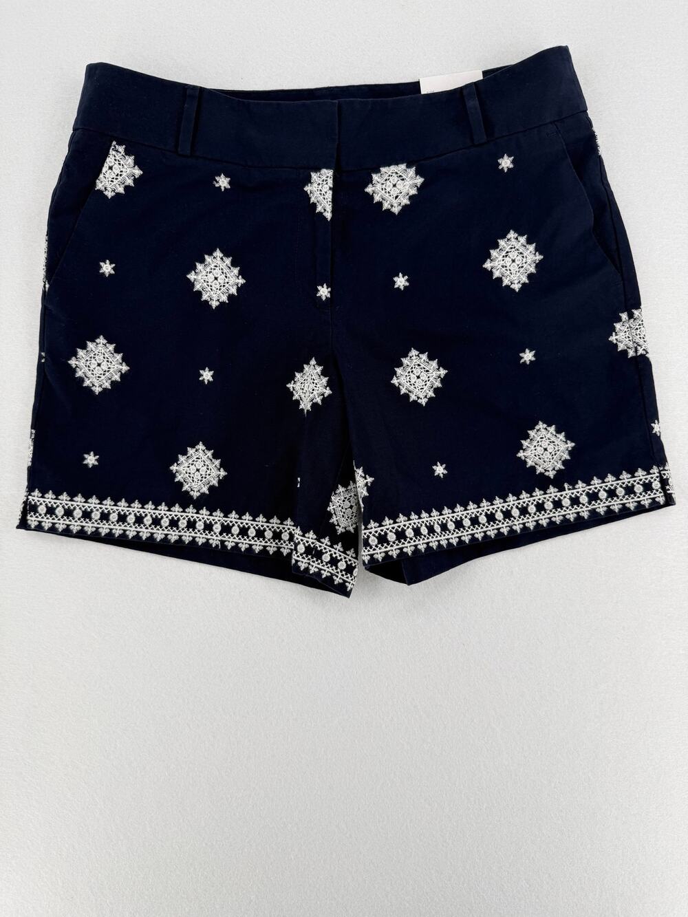 LOFT Riviera Women’s Size 8 Navy White Embroidered 6in Shorts NWT